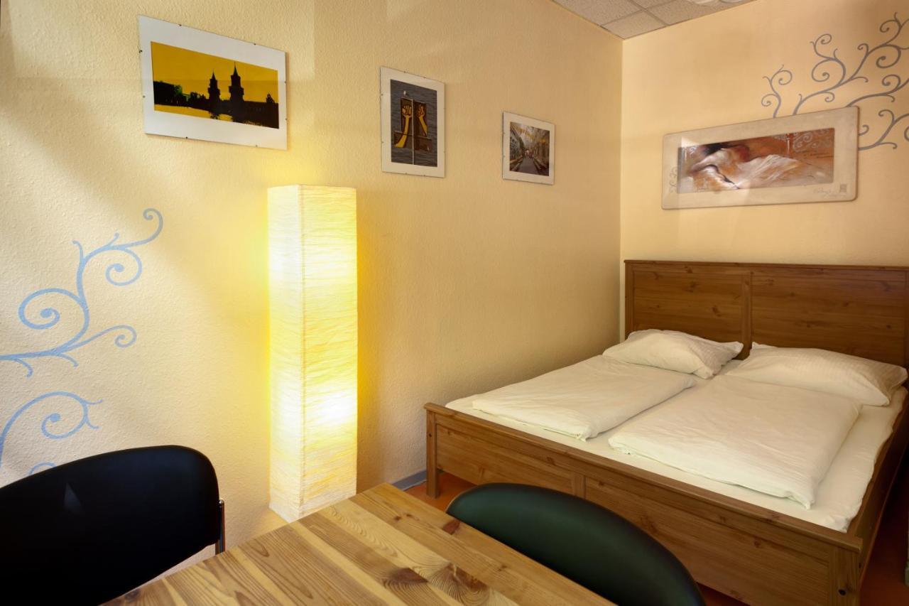 U Inn Berlin Hostel Esterno foto